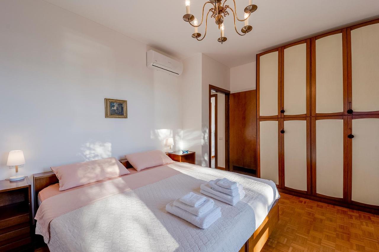 Appartement Portosole Attic - With Terrace And Private Parking à San Remo Extérieur photo